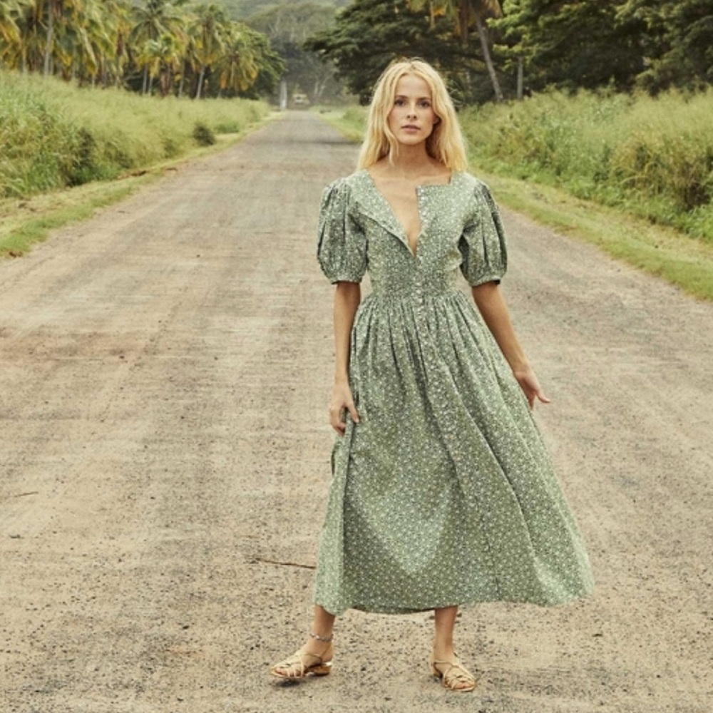 DOEN Elegant Green Floral Dress